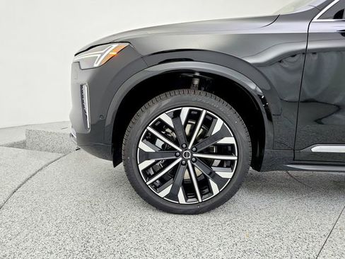 New 2026 Volvo XC90 B6 Plus w/ Protection Package image 23