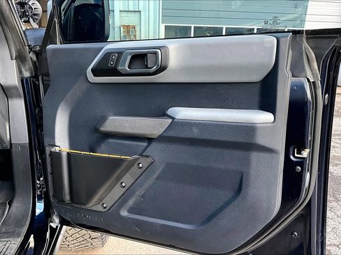 Used 2021 Ford Bronco Badlands image 22