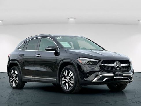 Used 2025 Mercedes-Benz GLA 250 image 9