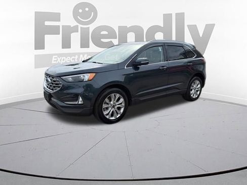 Used 2023 Ford Edge Titanium AWD/4WD image 2