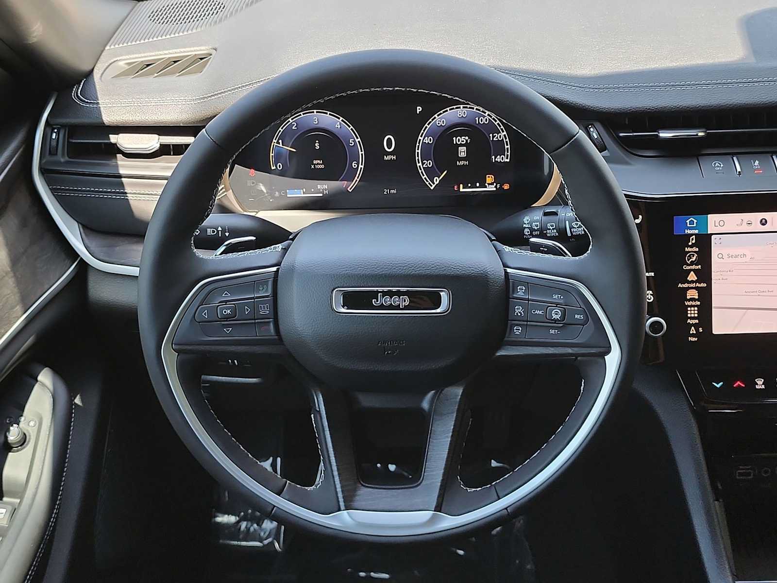 New 2026 Jeep Grand Cherokee Altitude AWD/4WD image 18
