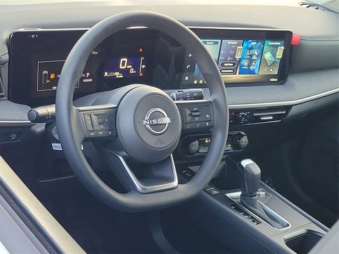 New 2026 Nissan Kicks SV image 5