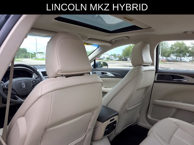 Used 2020 Lincoln MKZ Reserve w/ Elements Package FWD image 18