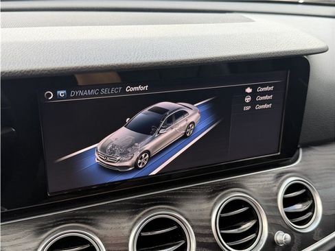 Used 2019 Mercedes-Benz E 300 w/ Premium 1 Package image 58