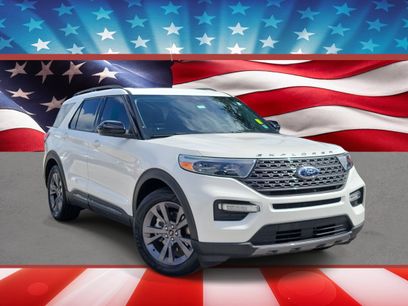 Certified 2022 Ford Explorer XLT w/ Equipment Group 202A