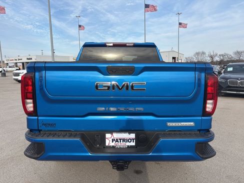 Used 2022 GMC Sierra 1500 Elevation w/ LPO, Elevation Black Package image 4