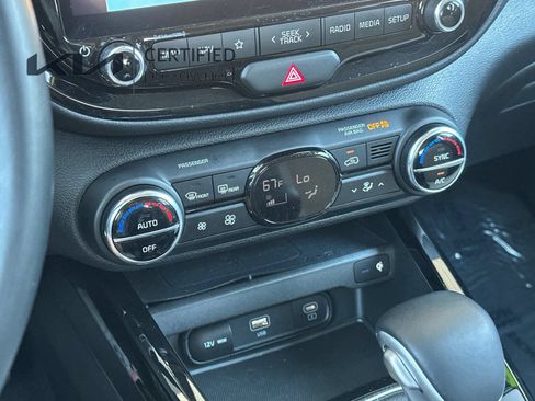 Certified 2023 Kia Soul GT-Line FWD image 22