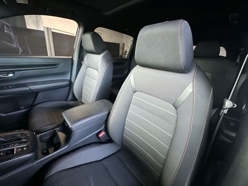 Used 2025 Honda CR-V Sport image 14