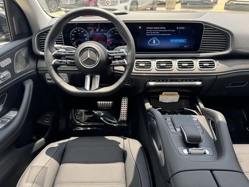 New 2025 Mercedes-Benz GLS 450 4MATIC image 12