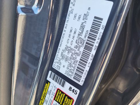 Certified 2025 Toyota Tacoma SR5 image 25