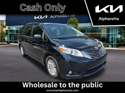 Used 2017 Toyota Sienna XLE w/ XLE Navigation Package