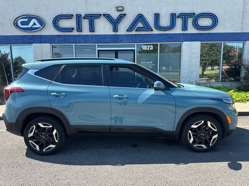 Used 2024 Kia Seltos SX w/ SX Sunroof Package AWD/4WD image 3