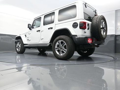 Used 2021 Jeep Wrangler Unlimited Sahara AWD/4WD image 34