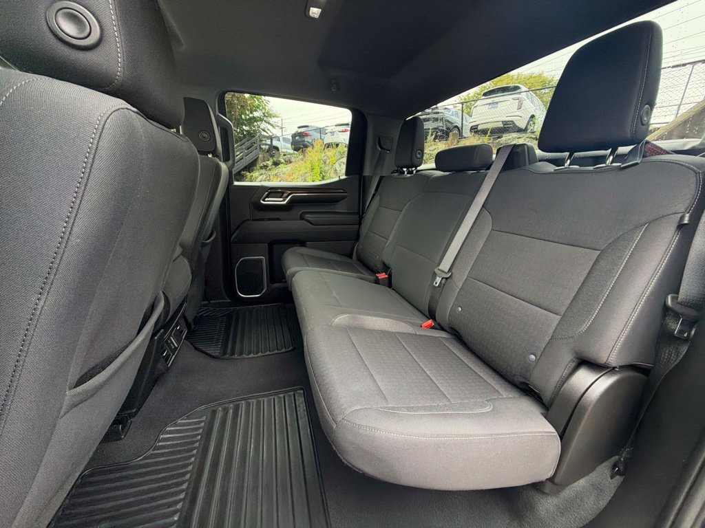 Used 2023 Chevrolet Silverado 1500 RST AWD/4WD image 19