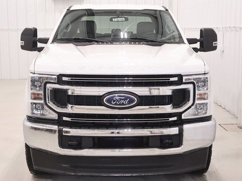 Used 2020 Ford F250 XLT image 4