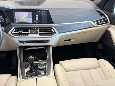 Used 2022 BMW X5 xDrive45e w/ Luxury Seating Package AWD/4WD image 29