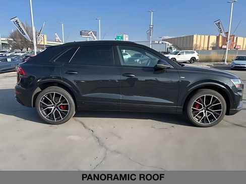 Used 2022 Audi Q8 Premium Plus w/ Premium Plus Package image 4