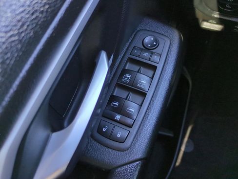Used 2022 RAM 1500 Big Horn AWD/4WD image 19