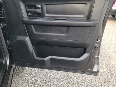 Used 2023 RAM 2500 Tradesman w/ Chrome Appearance Group image 38