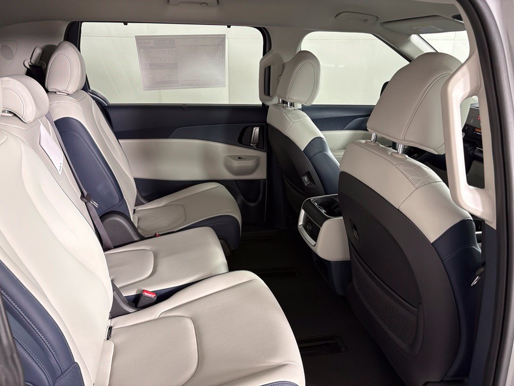 New 2026 Kia Carnival EX FWD image 45