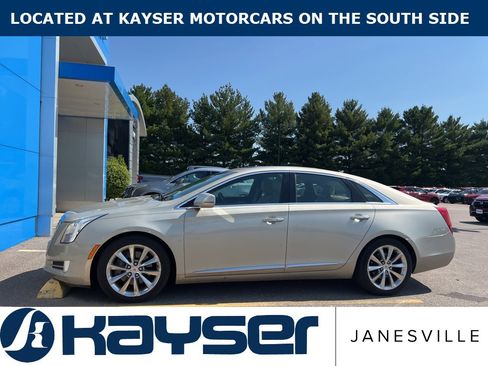 Used 2013 Cadillac XTS Luxury w/ Driver Awareness Package image 13