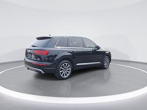 Used 2018 Audi Q7 3.0T Prestige w/ Prestige Package AWD/4WD image 9