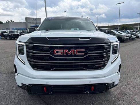 Used 2026 GMC Sierra 1500 AT4 w/ AT4 Premium Package AWD/4WD image 8