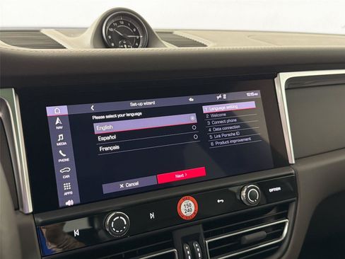 Certified 2023 Porsche Macan S AWD/4WD image 21