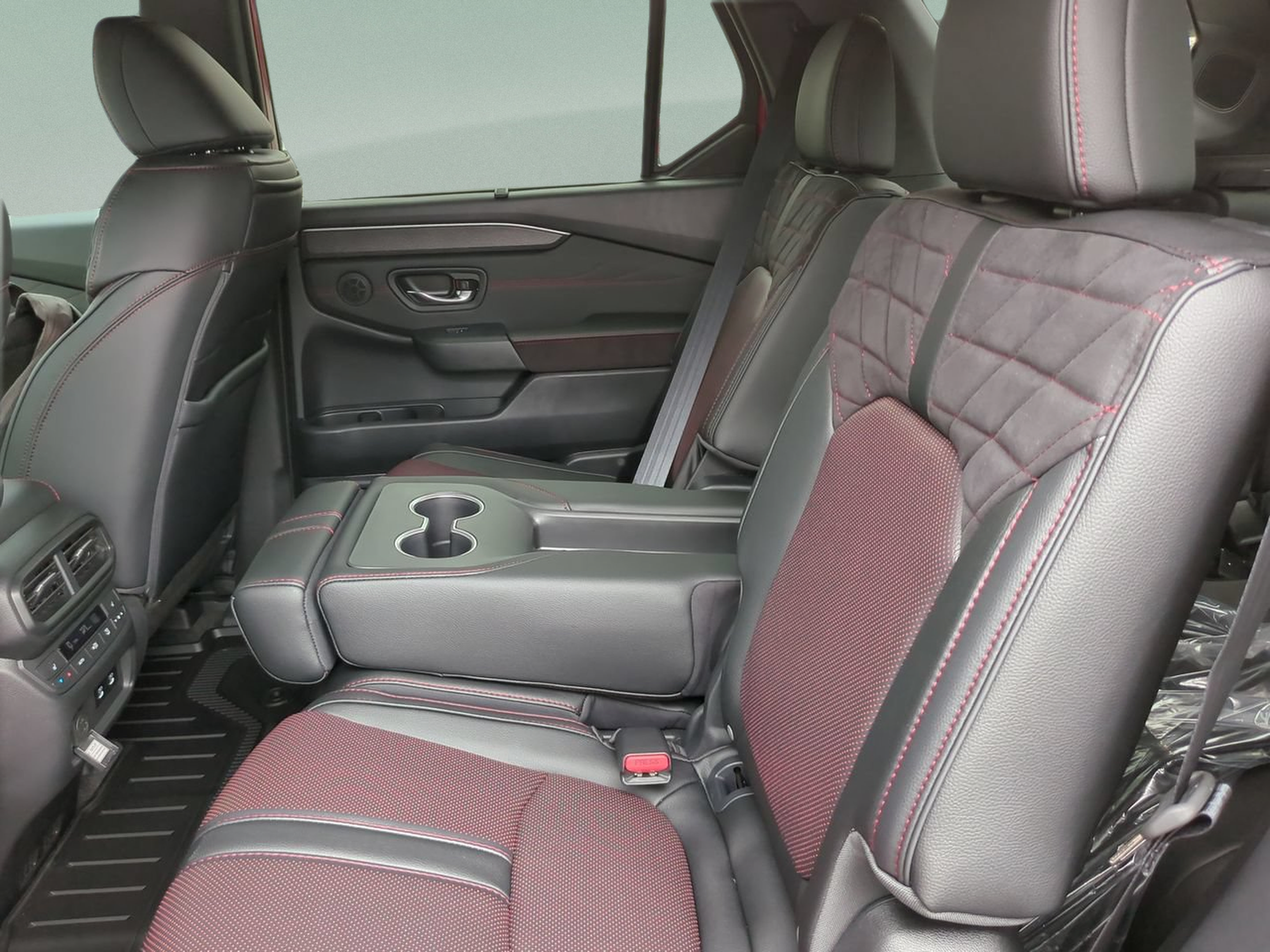 New 2026 Honda Pilot Black Edition image 18