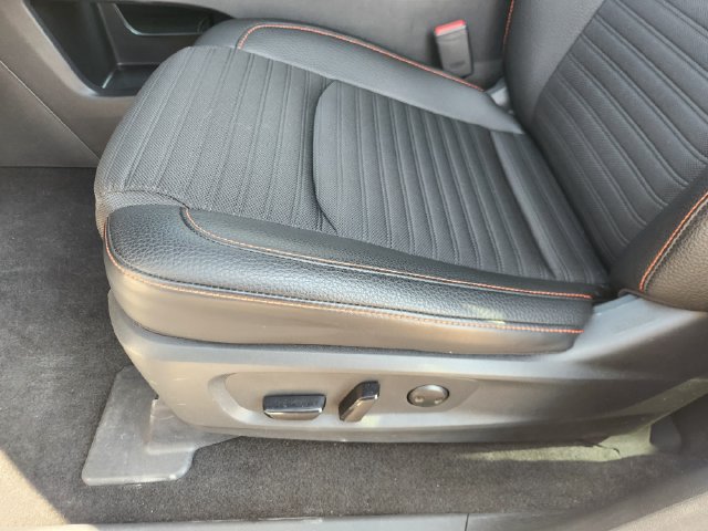 Used 2026 Nissan Pathfinder Rock Creek AWD/4WD image 23