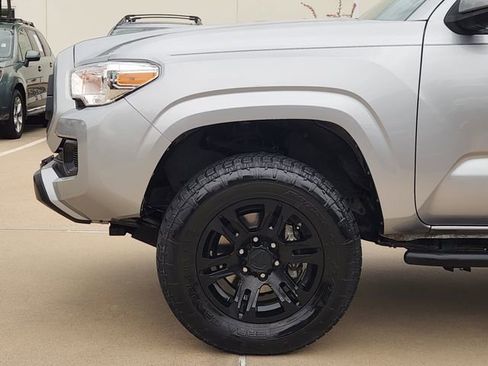 Used 2022 Toyota Tacoma SR w/ SR Convenience Package RWD image 5