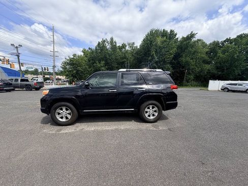 Used 2010 Toyota 4Runner Limited AWD/4WD image 28
