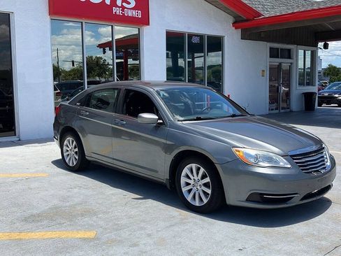 Used 2012 Chrysler 200 Touring FWD image 2