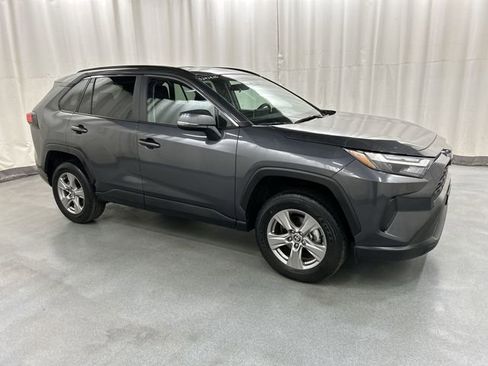 Used 2025 Toyota RAV4 XLE image 1