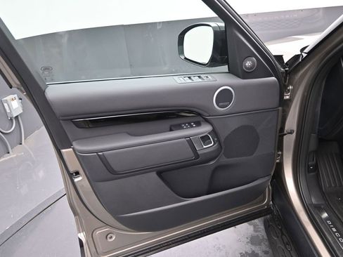 New 2025 Land Rover Discovery S AWD/4WD image 19