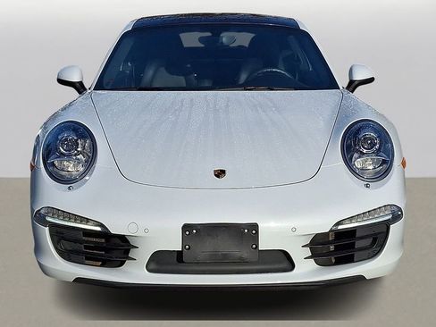 Used 2015 Porsche 911 Carrera 4 image 2