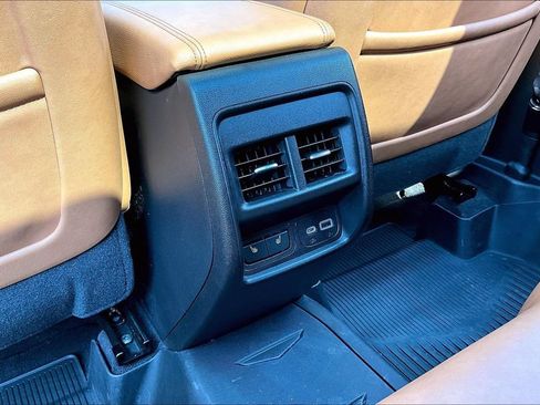 Used 2023 Cadillac XT4 Premium Luxury w/ Technology Package FWD image 25