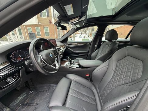 Used 2021 BMW 530i xDrive w/ Convenience Package image 9
