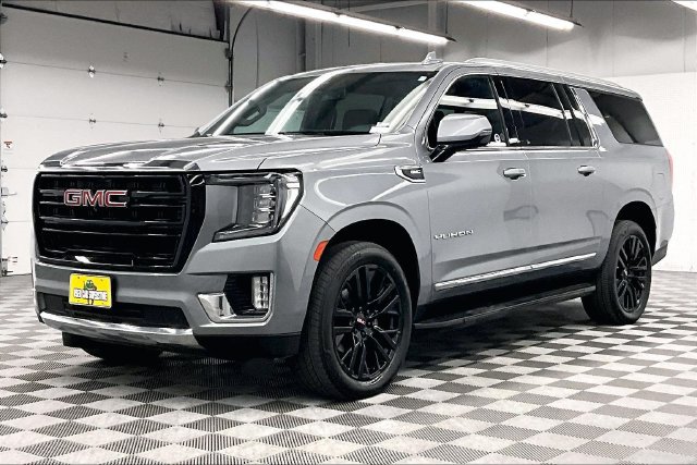 Used 2023 GMC Yukon XL SLT w/ SLT Premium Package AWD/4WD image 13