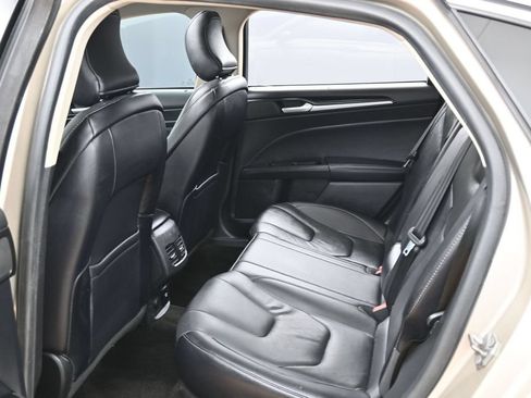 Used 2018 Ford Fusion Energi Titanium FWD image 28