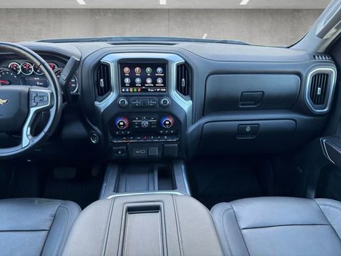 Used 2021 Chevrolet Silverado 1500 LTZ image 3