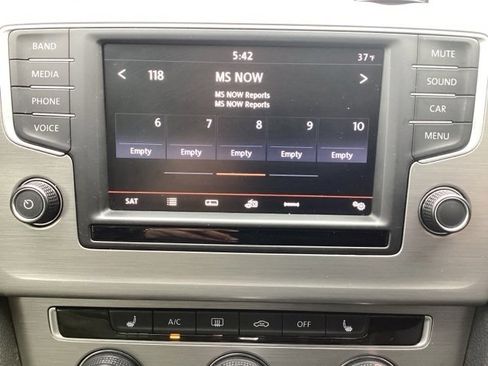 Used 2016 Volkswagen Golf SE w/ Lighting Package image 22