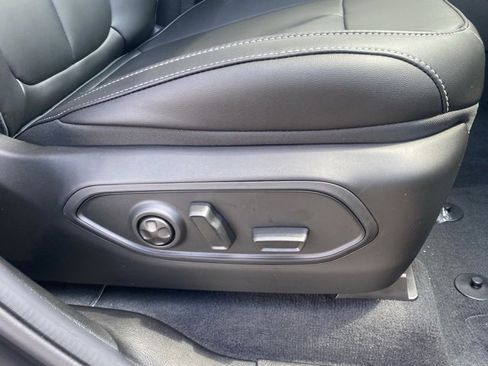 New 2025 Jeep Grand Cherokee L Limited w/ Trailer Tow Package image 31