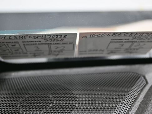 Used 2023 Chevrolet Colorado W/T image 10