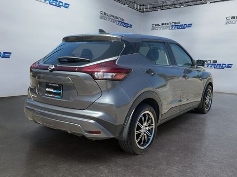 Used 2023 Nissan Kicks S FWD image 5