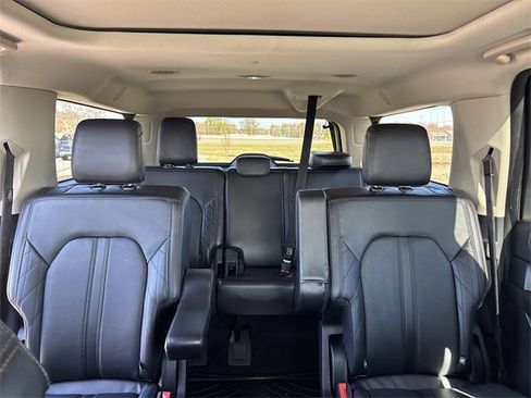 Used 2020 Ford Expedition Max Platinum image 22