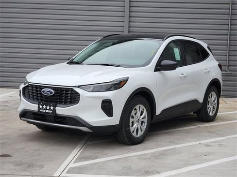 New 2026 Ford Escape Active w/ Active Premium Tech Pack image 2