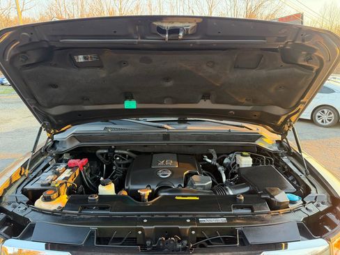 Used 2012 Nissan Armada Platinum image 32