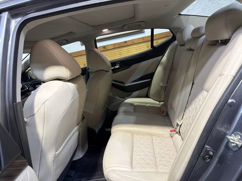Used 2017 Nissan Maxima Platinum image 22