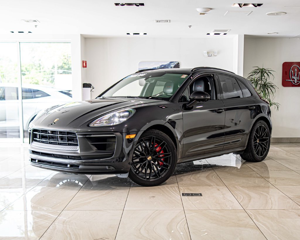 Used 2023 Porsche Macan GTS w/ Sport Chrono Package AWD/4WD image 1